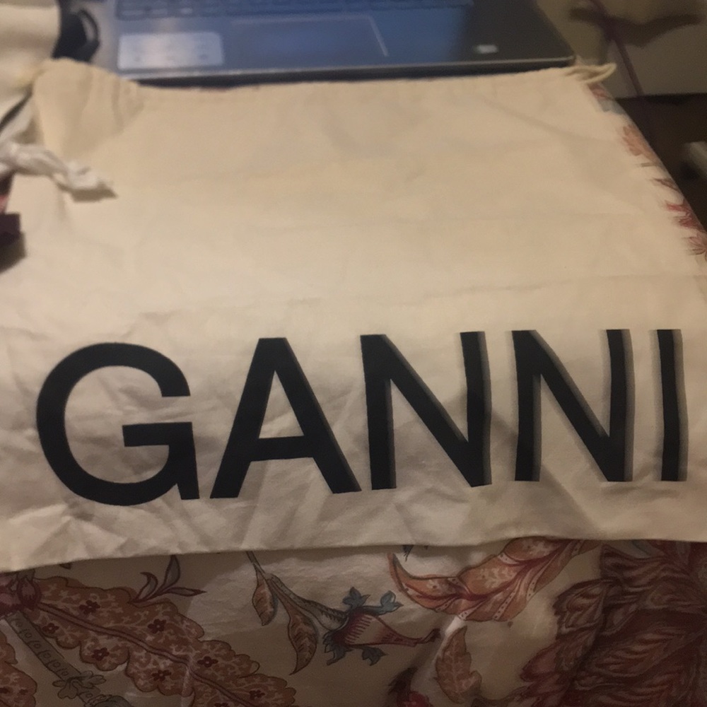 Ganni shoe bag/dust bag ivory